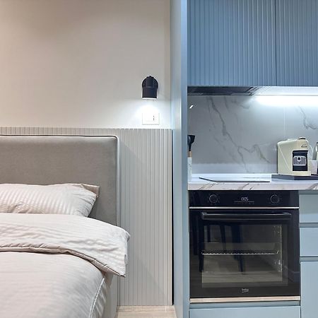 Luxurious Studio-Apartment Durres Bagian luar foto
