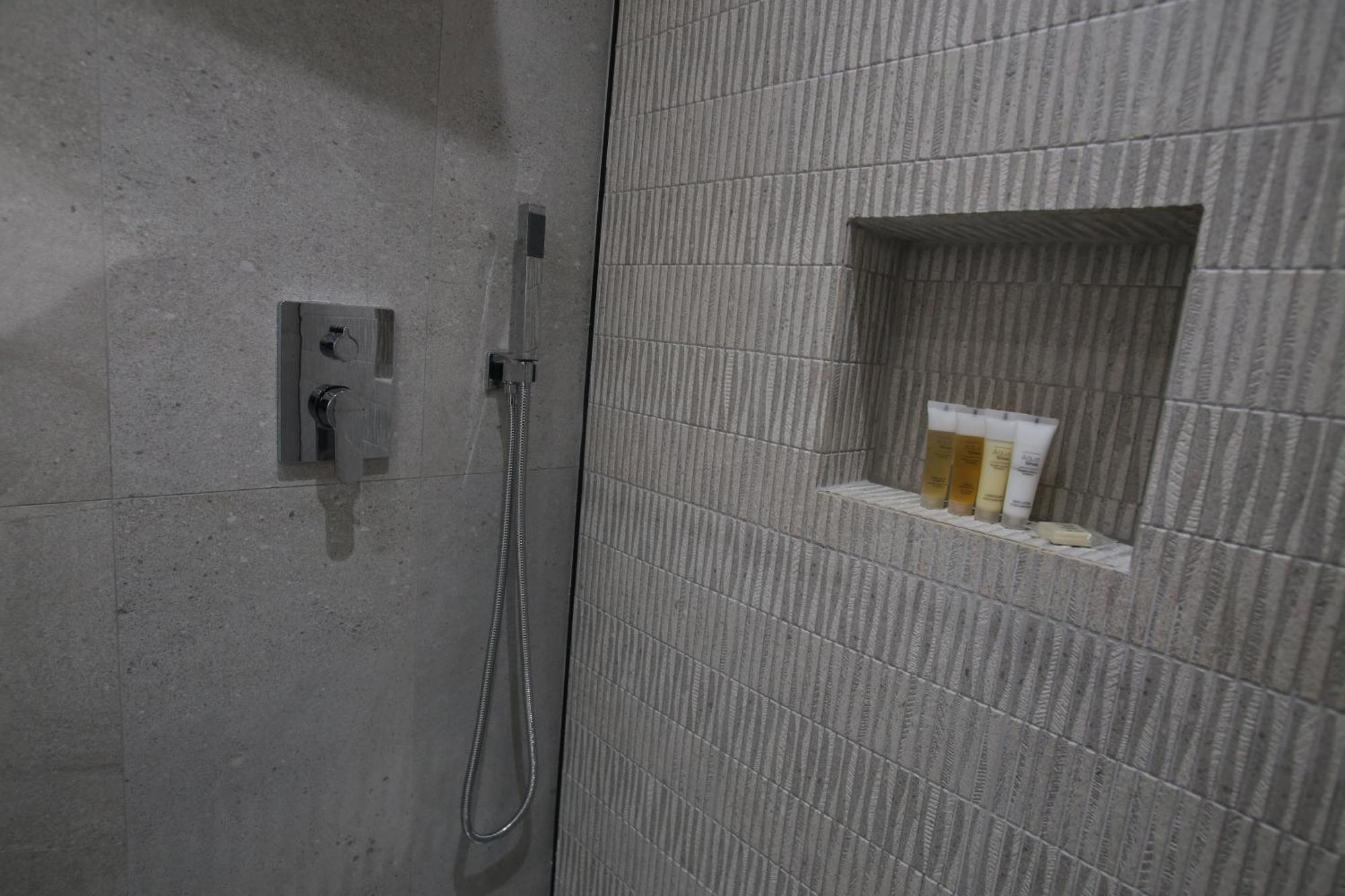 Luxurious Studio-Apartment Durres Bagian luar foto